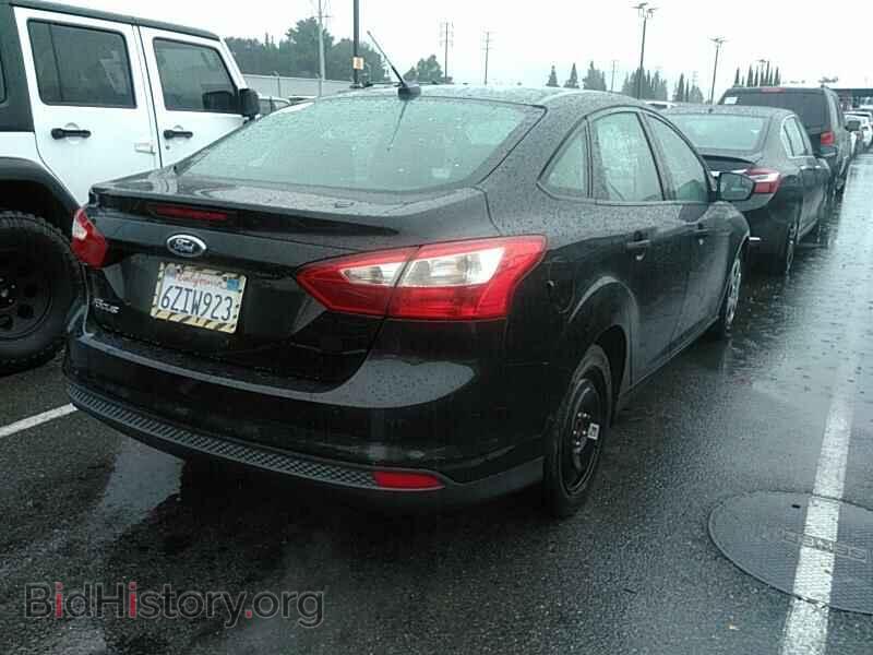 2013 Ford Focus - VIN: 1FADP3E29DL190481 - Photo 2