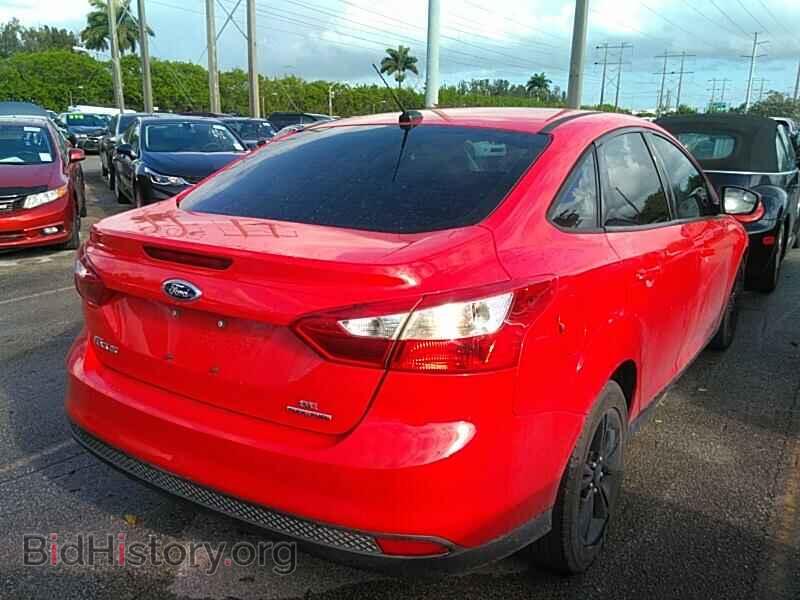 2013 Ford Focus - VIN: 1FADP3F21DL266922 - Фото 2