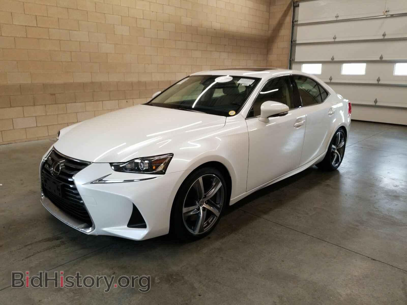 Photo JTHCM1D20H5017736 - Lexus IS 2017