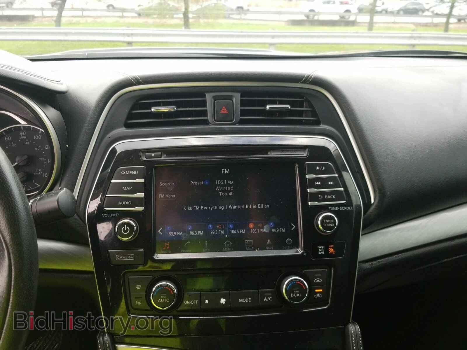 2017 Nissan Maxima - VIN: 1N4AA6AP3HC446188 - Photo 4