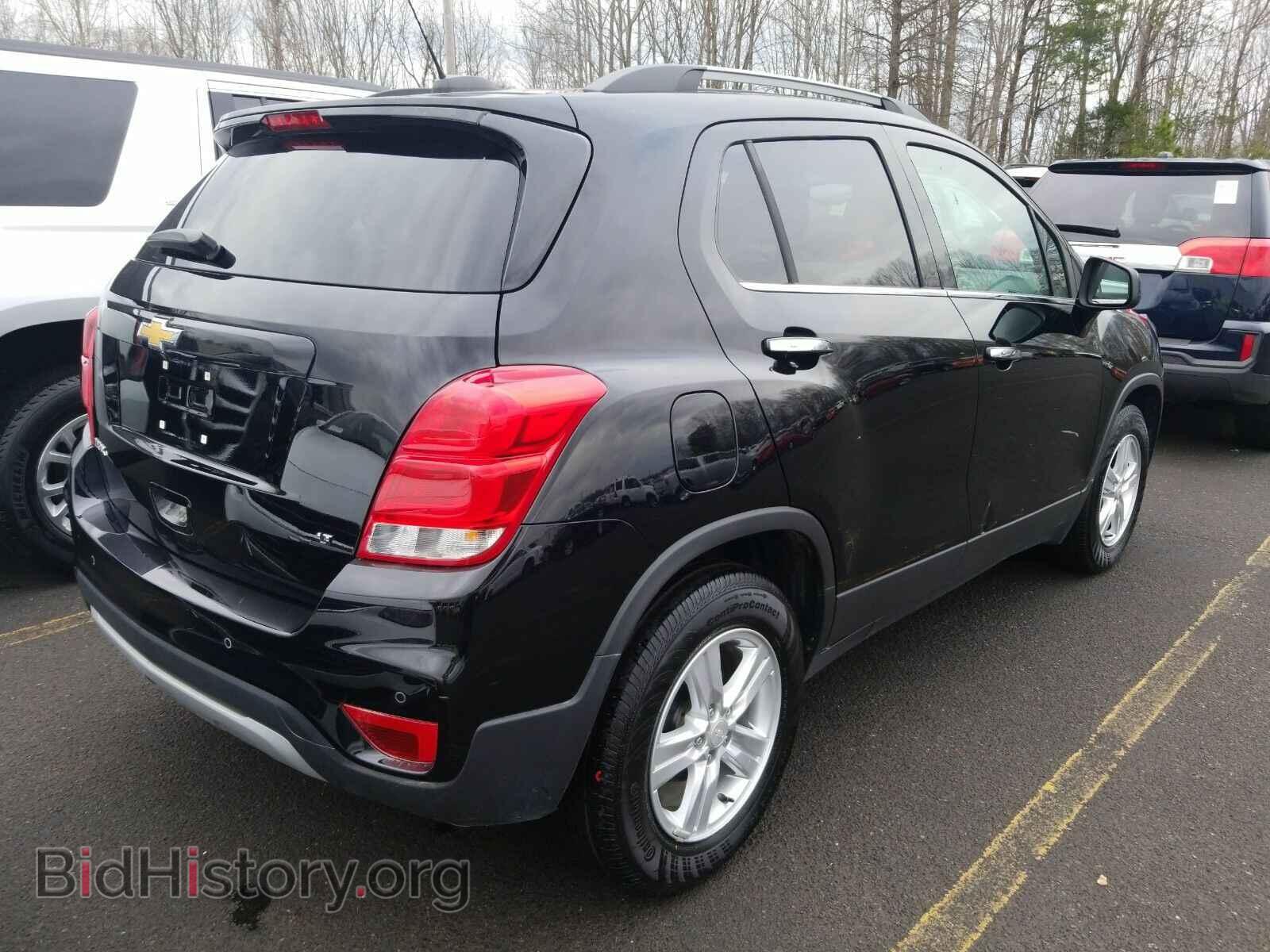 2017 Chevrolet Trax - VIN: 3GNCJLSB9HL190879 - Фото 2