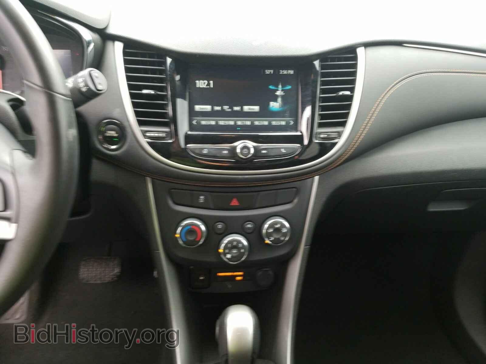 2017 Chevrolet Trax - VIN: 3GNCJLSB9HL190879 - Фото 4