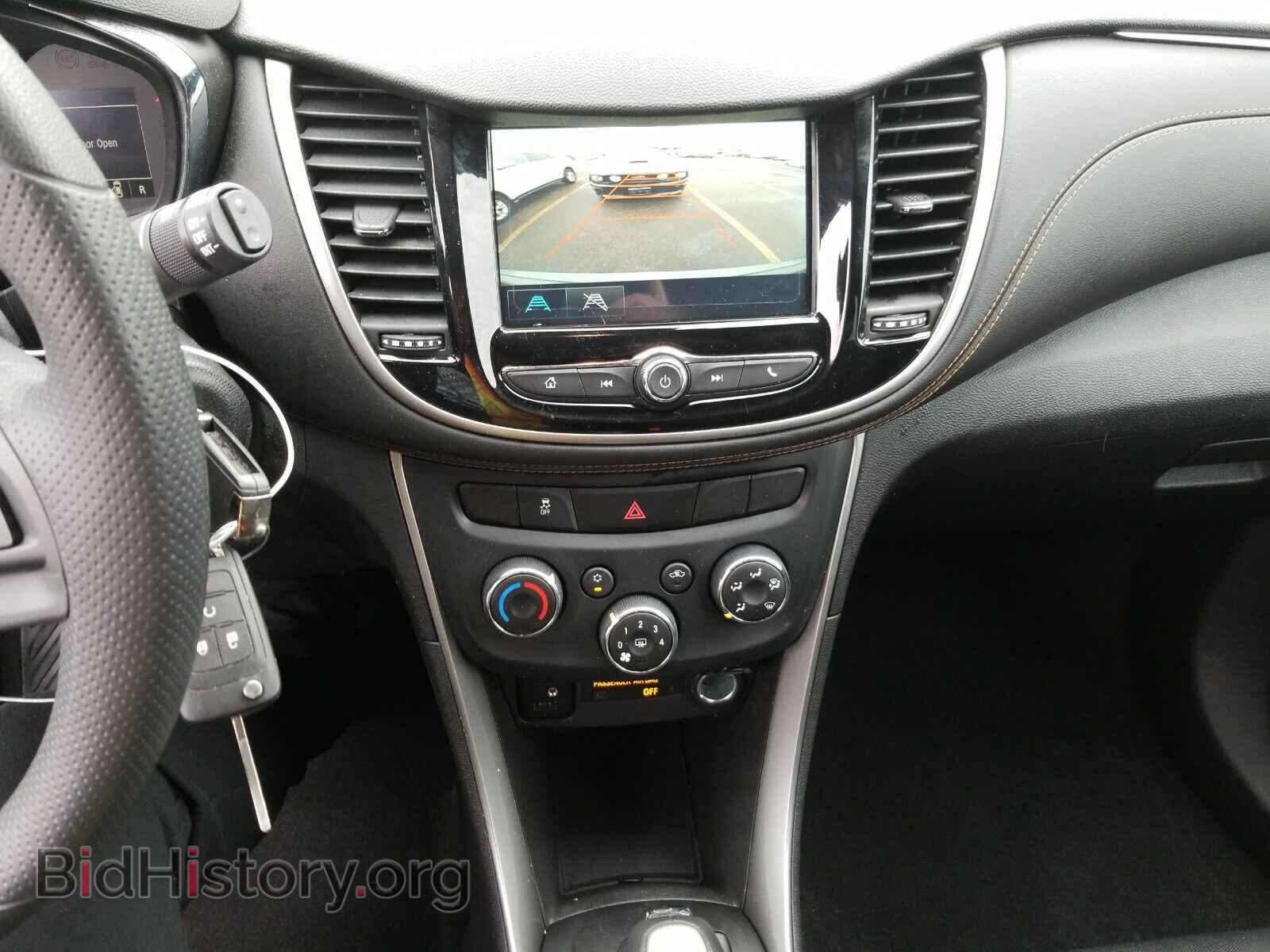 2017 Chevrolet Trax - VIN: 3GNCJPSB2HL194070 - Фото 4