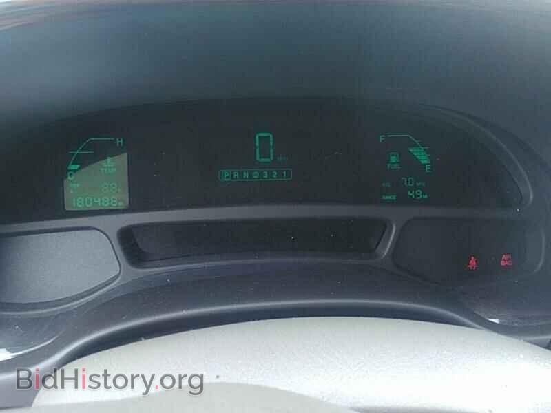 2002 Cadillac DeVille - VIN: 1G6KD54Y22U237663 - Photo 5