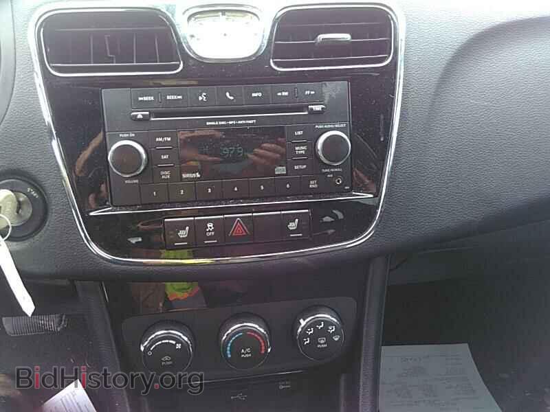 2012 Chrysler 200 - VIN: 1C3CCBAG0CN170611 - Фото 4