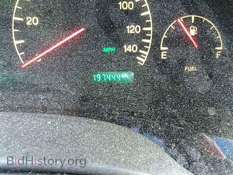 2005 Cadillac DeVille - VIN: 1G6KF57985U232003 - Фото 5