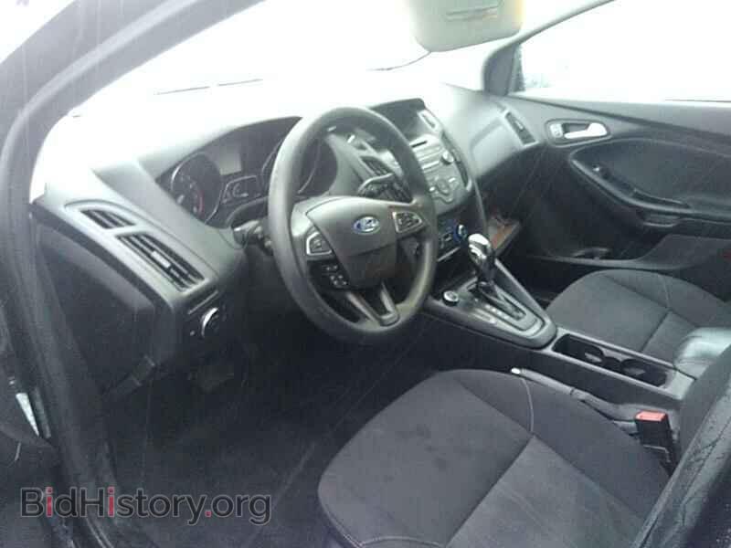 2016 Ford Focus - VIN: 1FADP3F20GL284316 - Photo 3