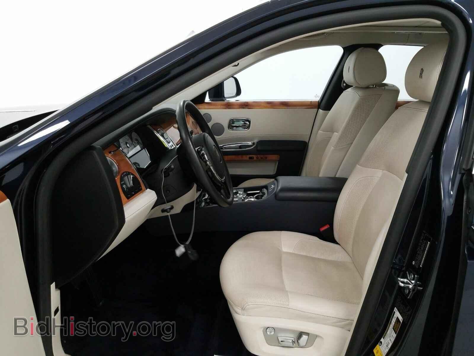 2012 Rolls-Royce Ghost - VIN: SCA664S58CUX50694 - Photo 7