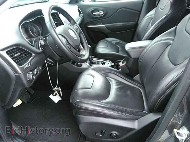 2019 Jeep Cherokee - VIN: 1C4PJMDX3KD303473 - Фото 3