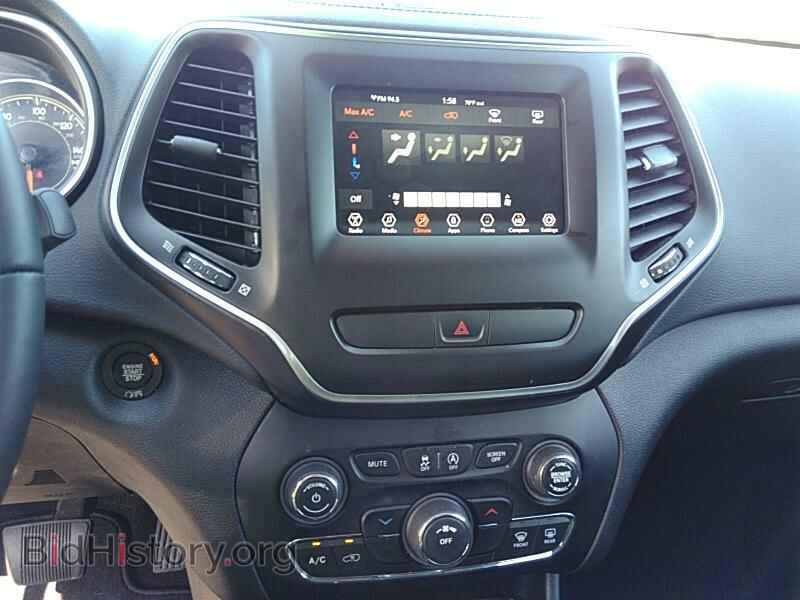 2019 Jeep Cherokee - VIN: 1C4PJLLB2KD154862 - Фото 4