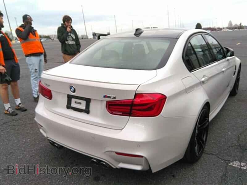 2017 BMW M3 - VIN: WBS8M9C57H5G83943 - Фото 2