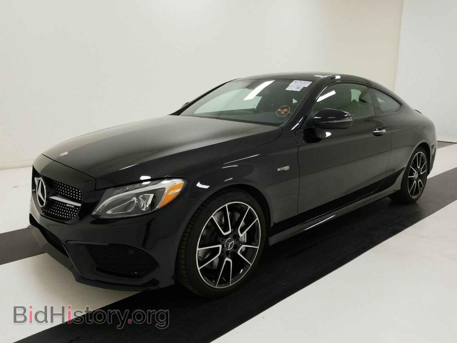 Photo WDDWJ6EB4HF441374 - Mercedes-Benz C-Class 2017