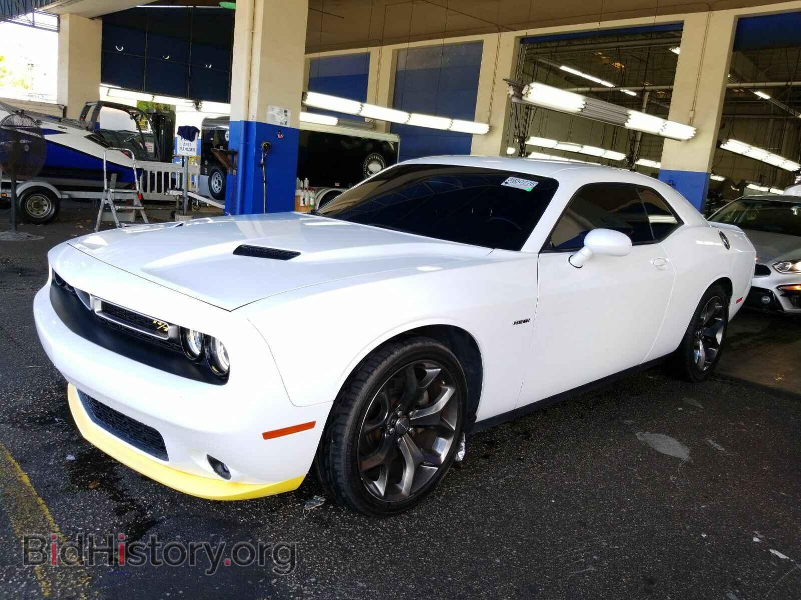 Фотография 2C3CDZAT5FH717839 - Dodge Challenger 2015