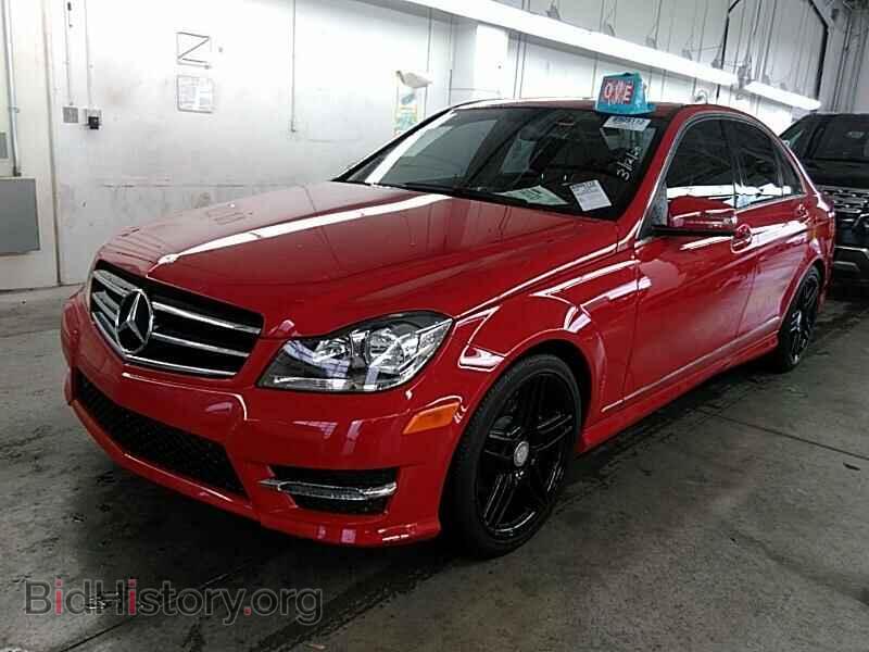 Photo WDDGF4HB6EA961400 - Mercedes-Benz C-Class 2014