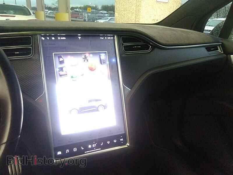 2016 Tesla Model X - VIN: 5YJXCBE48GF003205 - Фото 4