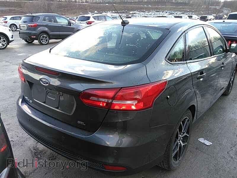 2017 Ford Focus - VIN: 1FADP3H24HL203350 - Фото 2