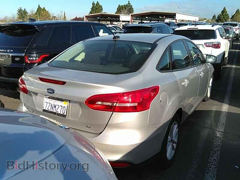 2017 Ford Focus - VIN: 1FADP3F21HL279207 - Фото 2