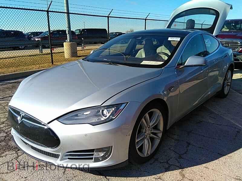 Фотография 5YJSA1E28FF114909 - Tesla Model S 2015