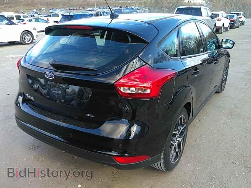 2017 Ford Focus - VIN: 1FADP3M26HL220138 - Фото 2