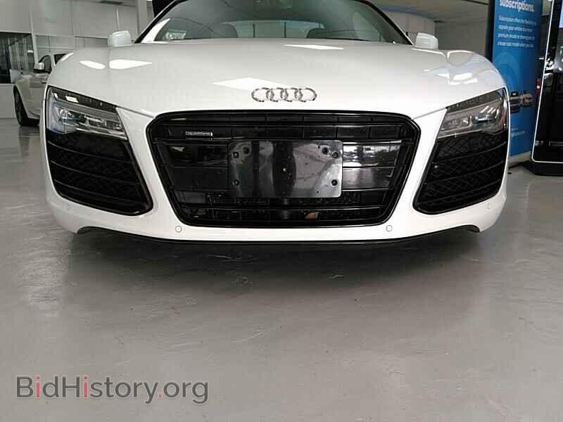 2015 Audi R8 - VIN: WUASUAFG0F7001806 - Фото 9
