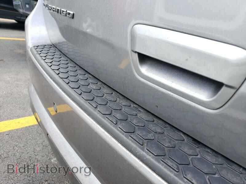 2019 Dodge Durango - VIN: 1C4RDHDG2KC647325 - Photo 8