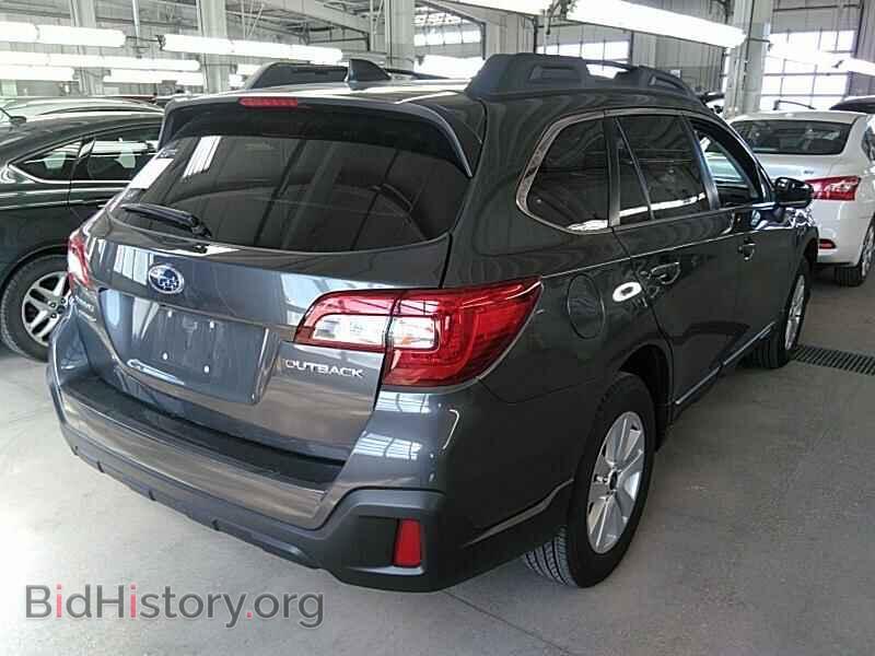 2019 Subaru Outback - VIN: 4S4BSAFC2K3371152 - Фото 2