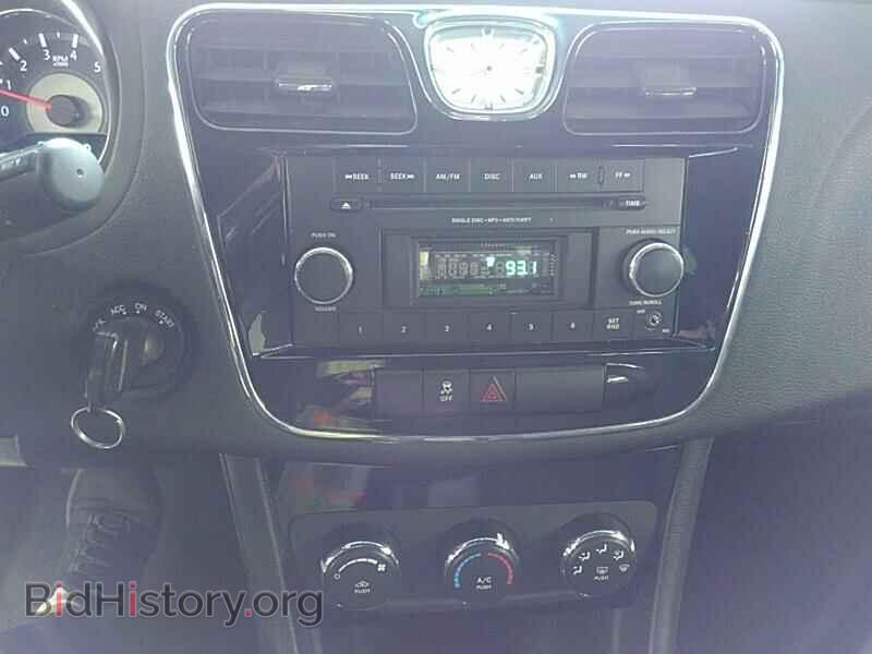 2012 Chrysler 200 - VIN: 1C3CCBAB5CN317350 - Фото 4