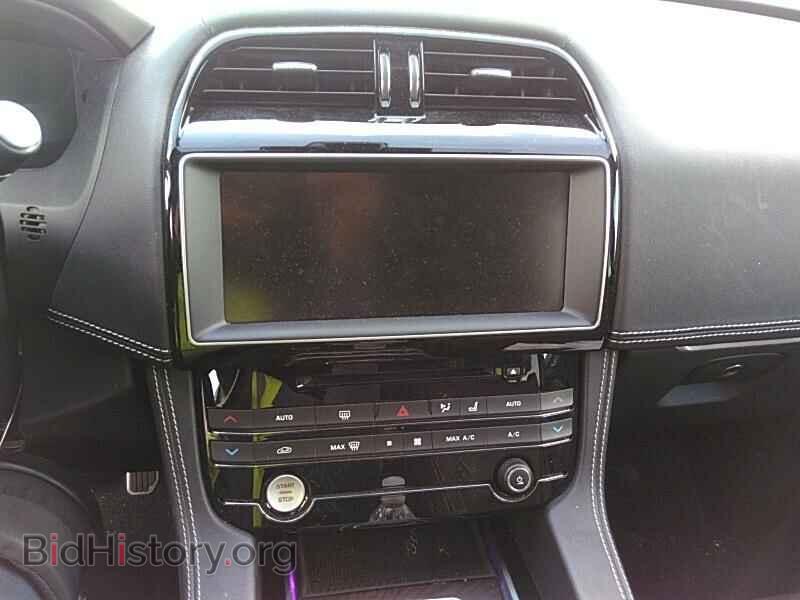 2017 Jaguar F-PACE - VIN: SADCM2BV9HA069902 - Photo 4