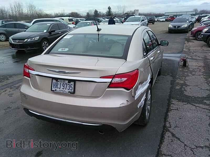 2013 Chrysler 200 - VIN: 1C3CCBCG4DN754637 - Photo 2