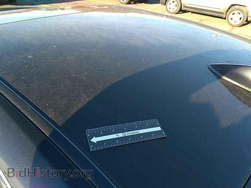 2017 Acura RLX - VIN: JH4KC1F58HC000586 - Фото 12