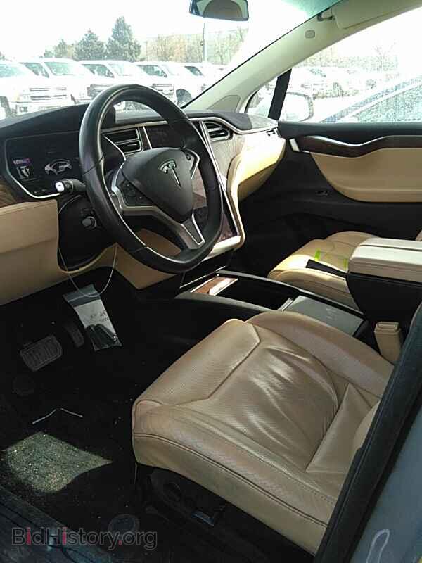 2016 Tesla Model X - VIN: 5YJXCAE25GF027907 - Фото 3