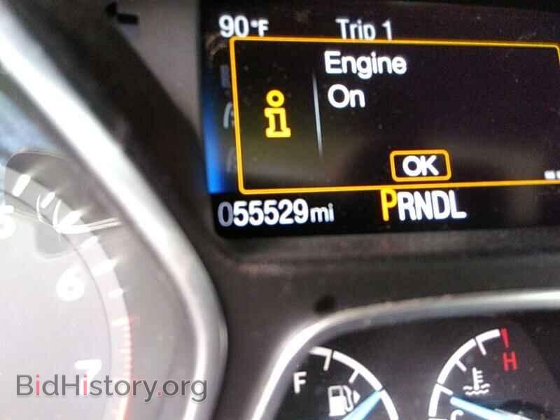 2016 Ford Focus - VIN: 1FADP3K26GL355511 - Photo 5