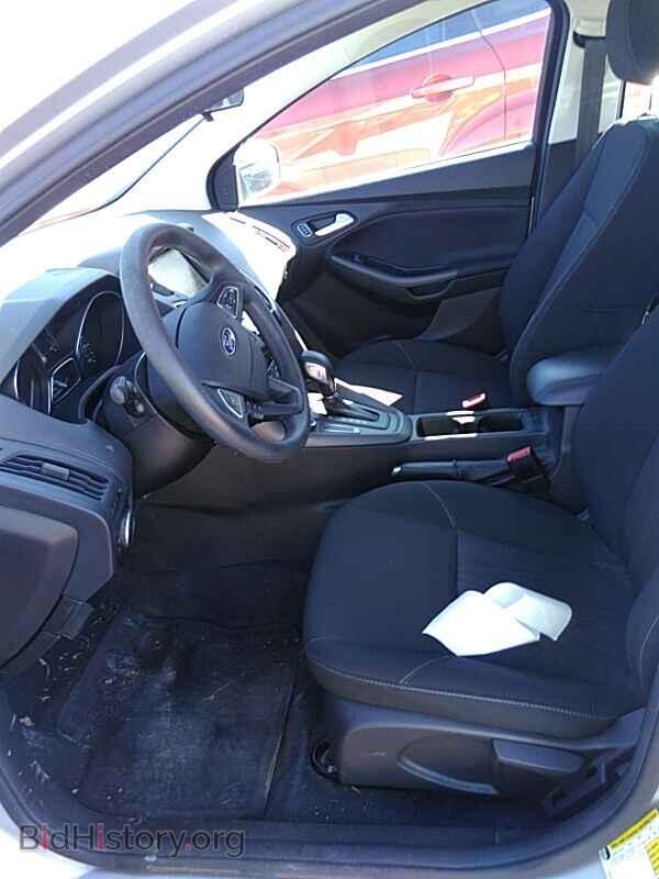 2017 Ford Focus - VIN: 1FADP3H29HL222010 - Фото 3
