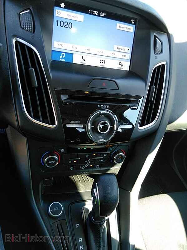 2017 Ford Focus - VIN: 1FADP3H29HL222010 - Фото 4