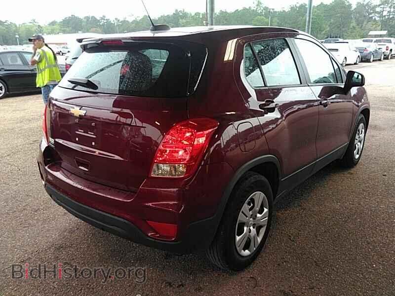 2017 Chevrolet Trax - VIN: 3GNCJKSB3HL213423 - Фото 2