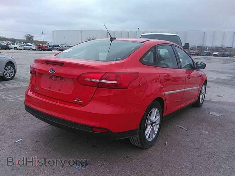 2015 Ford Focus - VIN: 1FADP3F28FL261364 - Фото 2