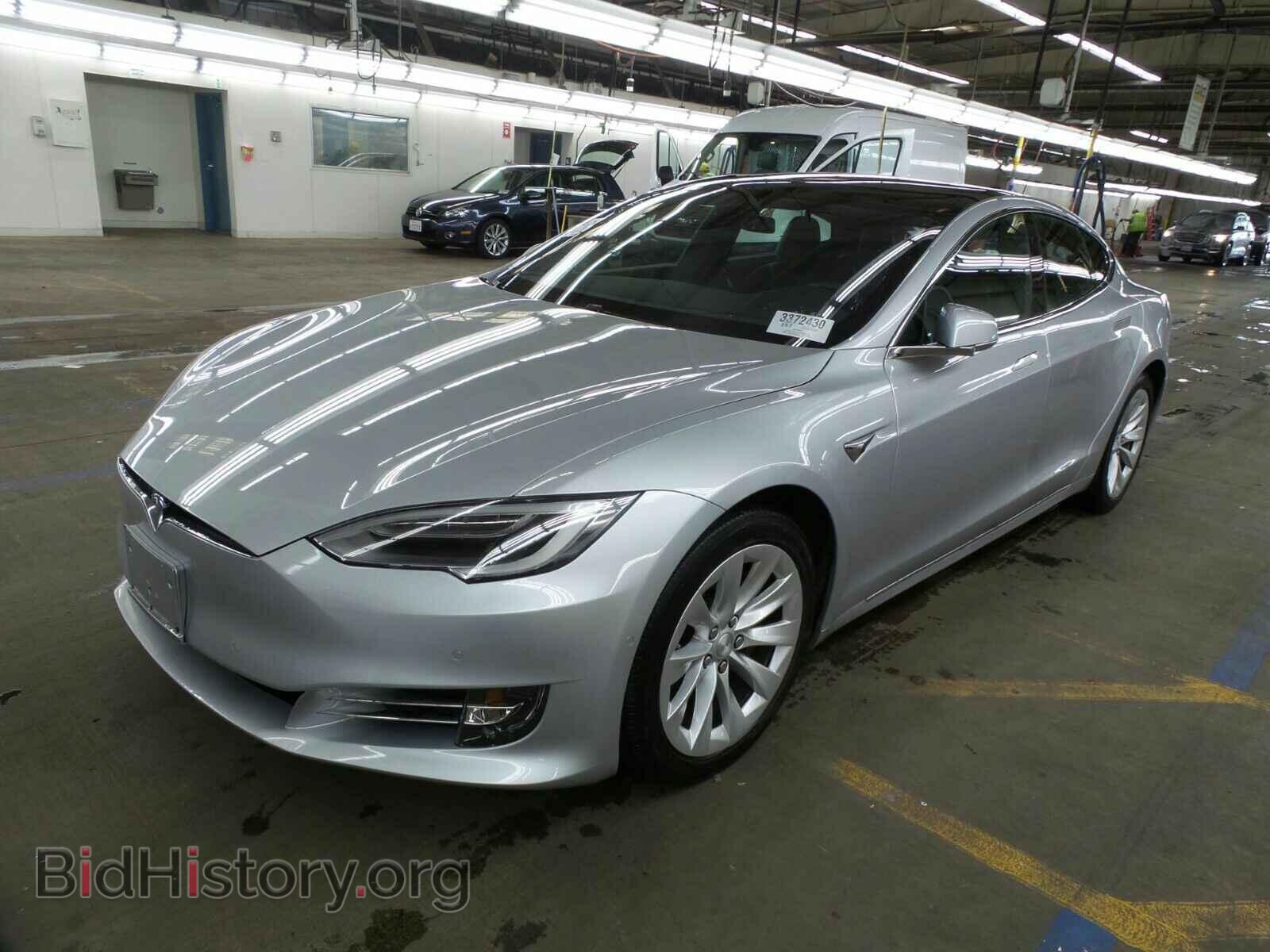 Photo 5YJSA1E2XJF281717 - Tesla Model S 2018