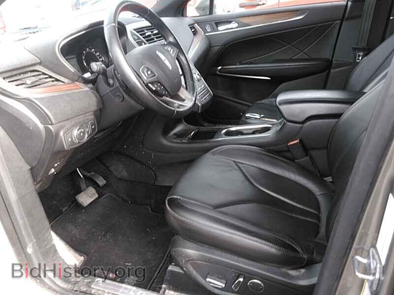 2017 Lincoln MKC - VIN: 5LMCJ3D95HUL44800 - Photo 3