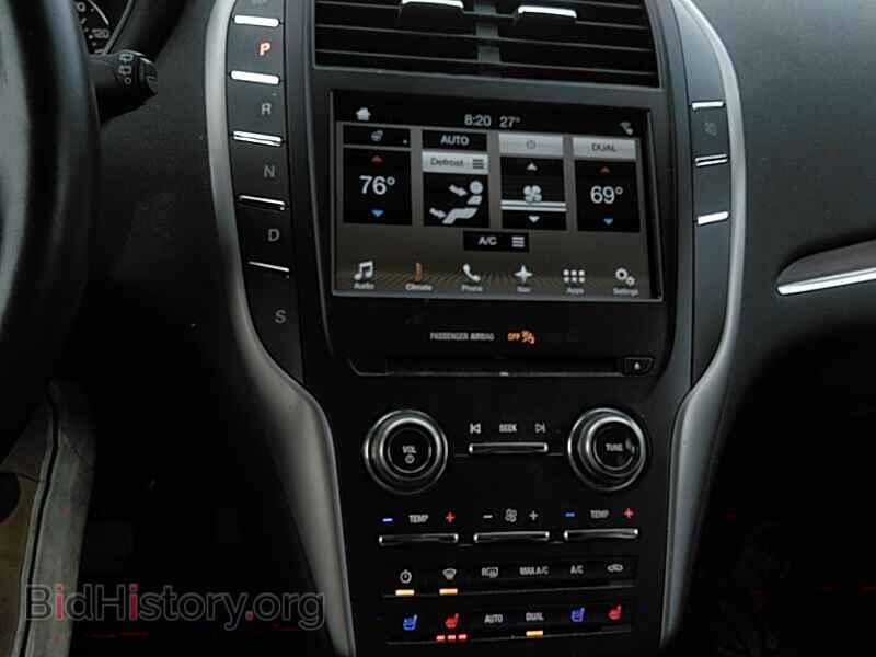 2017 Lincoln MKC - VIN: 5LMCJ3D95HUL44800 - Photo 4