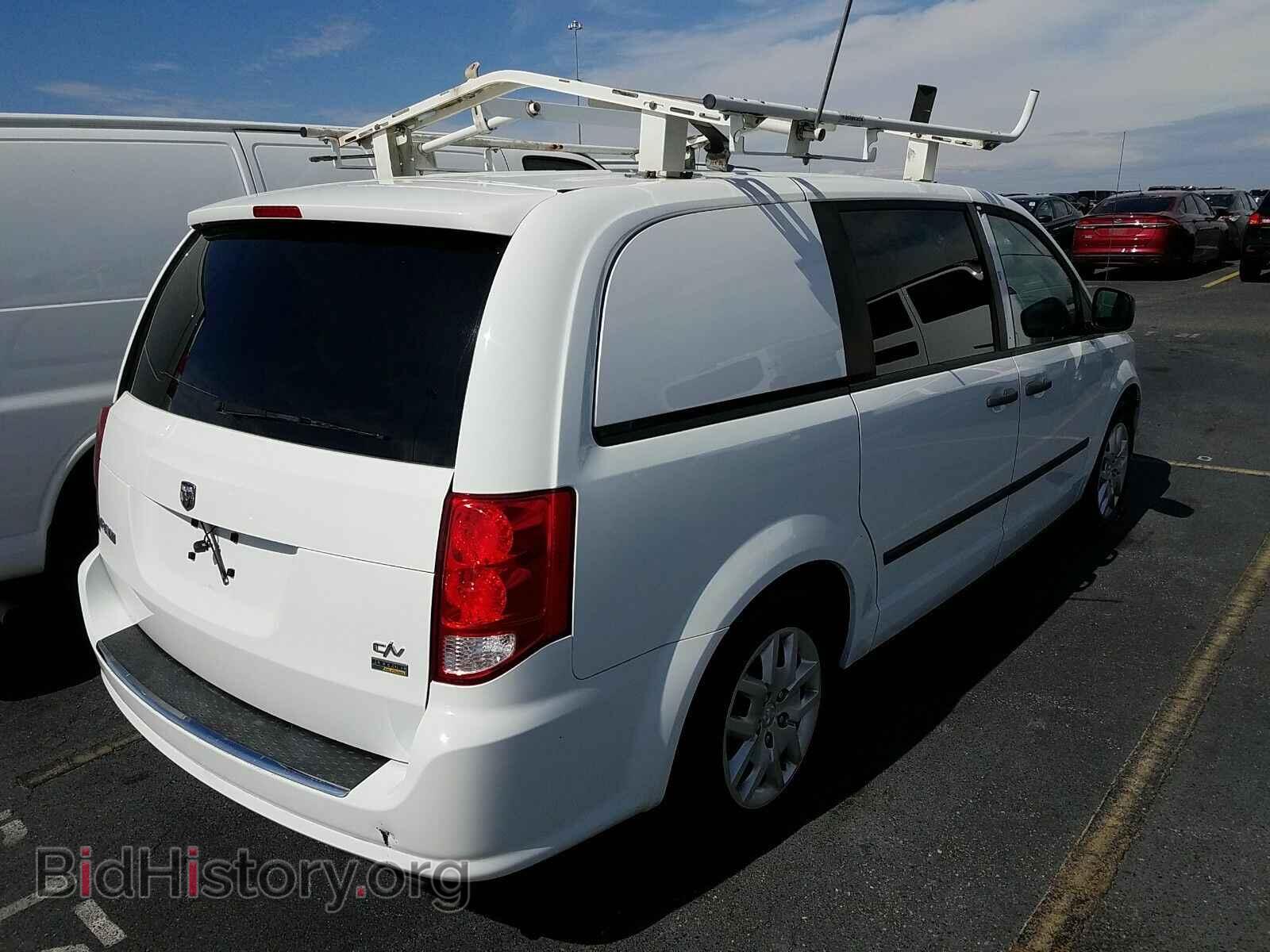 2014 Ram Cargo Van - VIN: 2C4JRGAG9ER428032 - Фото 2