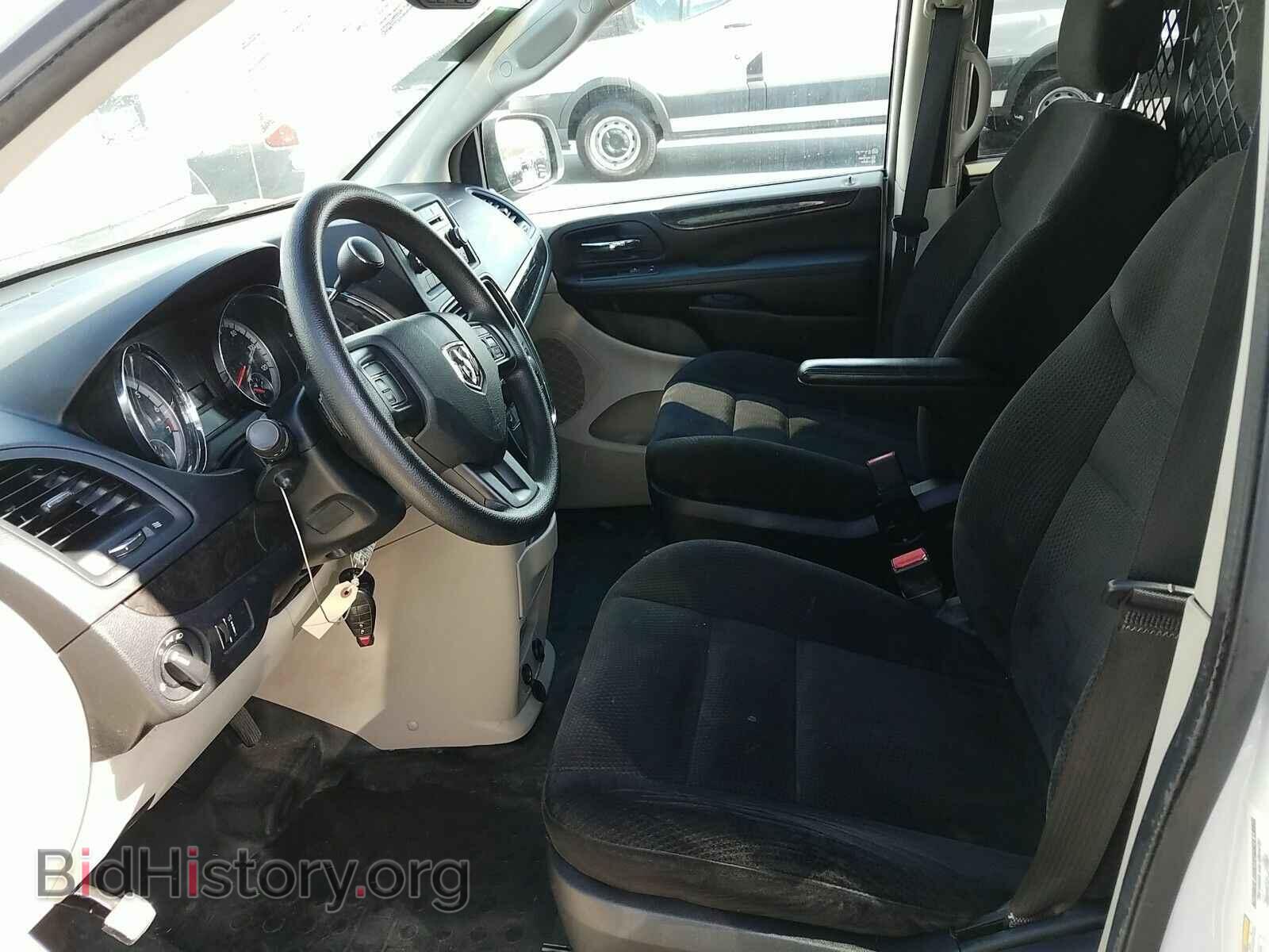 2014 Ram Cargo Van - VIN: 2C4JRGAG9ER428032 - Фото 3