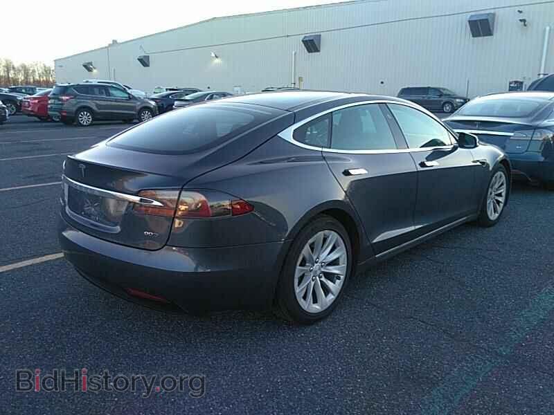 2017 Tesla Model S - VIN: 5YJSA1E27HF182122 - Photo 2
