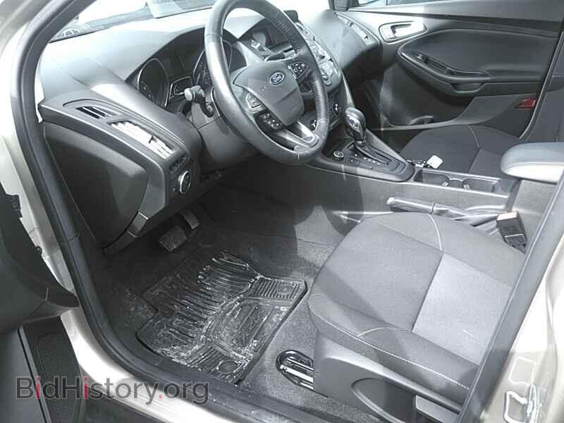 2017 Ford Focus - VIN: 1FADP3F21HL213899 - Фото 3