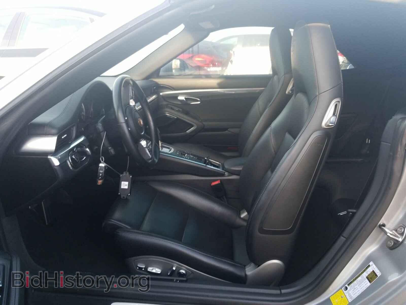 2017 Porsche 911 - VIN: WP0CD2A95HS178657 - Фото 3