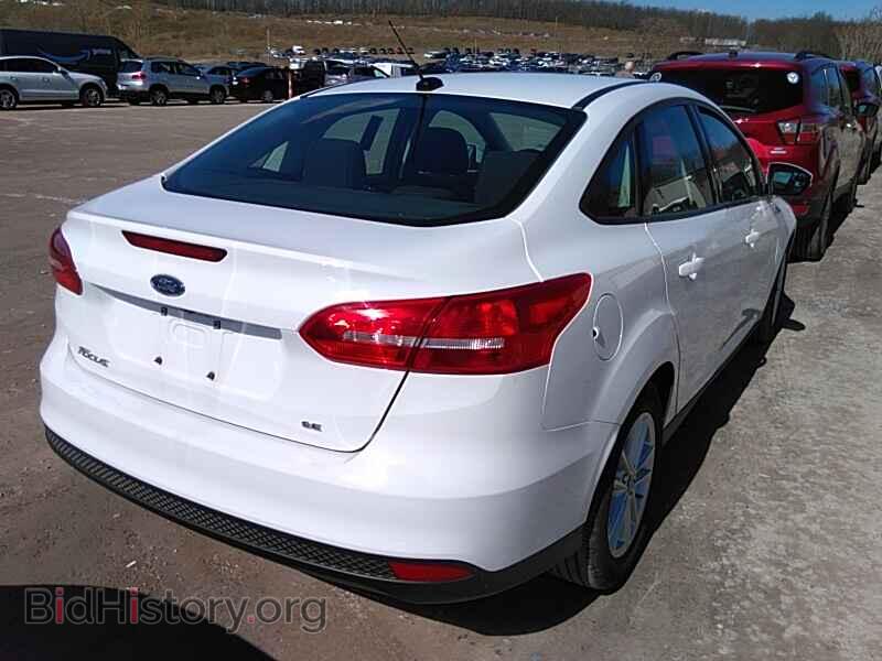 2017 Ford Focus - VIN: 1FADP3F29HL218901 - Фото 2