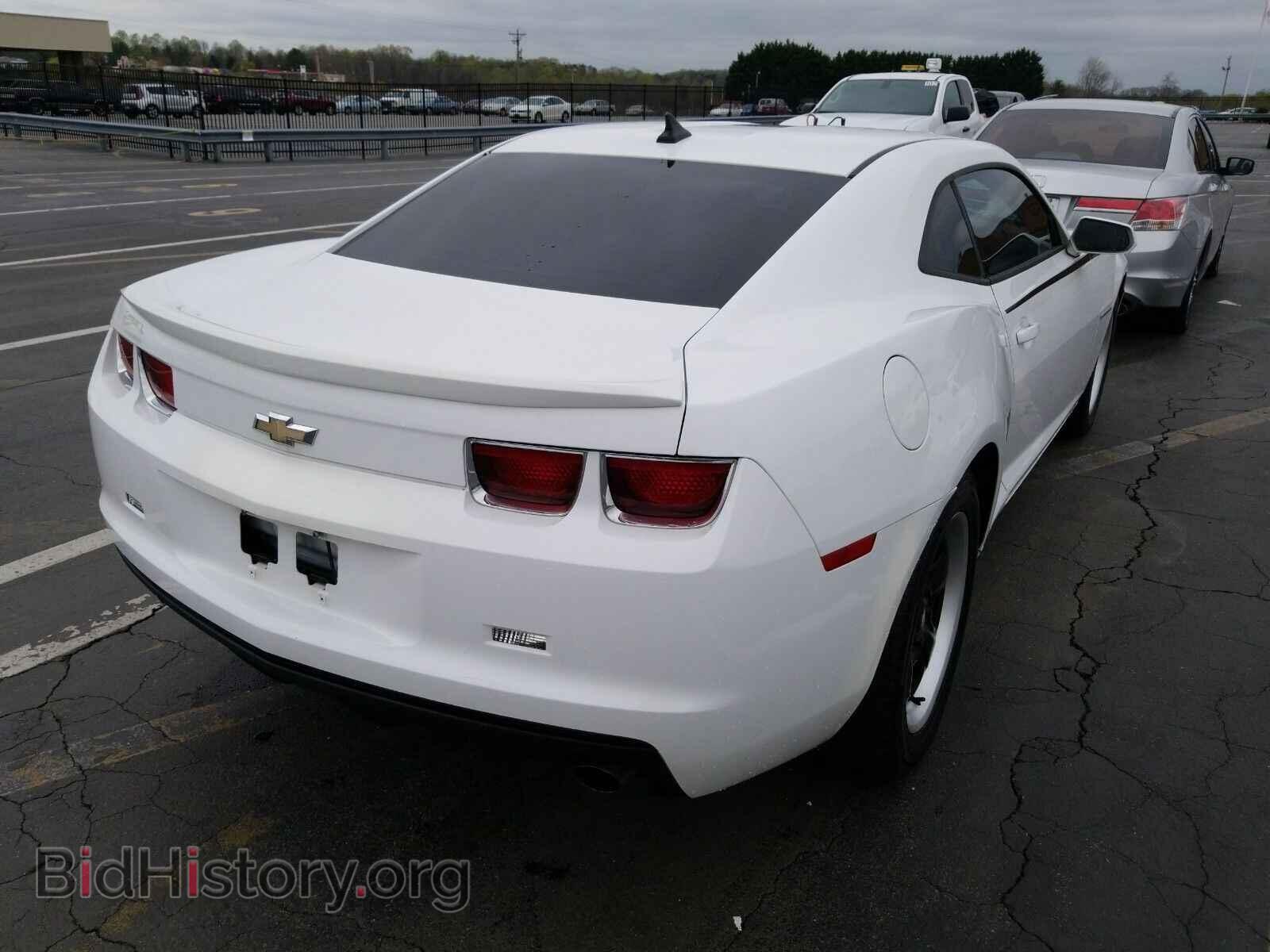 2013 Chevrolet Camaro - VIN: 2G1FA1E3XD9187672 - Фото 2