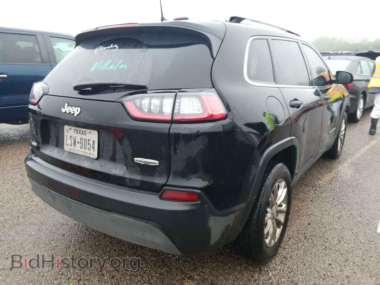 2019 Jeep Cherokee - VIN: 1C4PJLCB5KD340590 - Фото 2