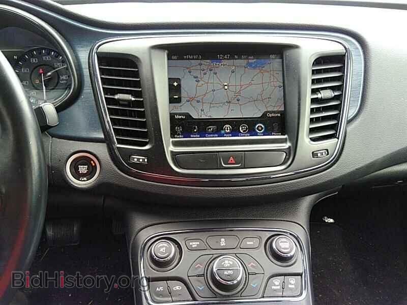 2016 Chrysler 200 - VIN: 1C3CCCDG1GN190857 - Фото 4