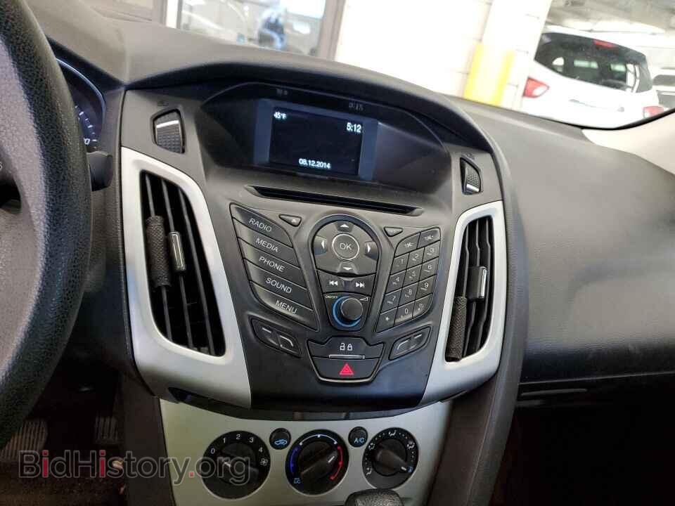 2014 Ford Focus - VIN: 1FADP3F23EL393107 - Фото 4