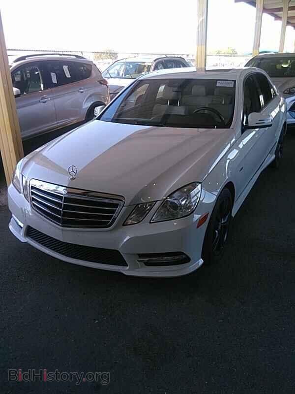 Photo WDDHF2EB5CA530864 - Mercedes-Benz E-Class 2012